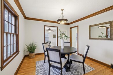 317 SW 42nd St, Des Moines, IA 50312 - photo 7