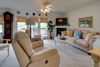 515 Cambridge Court_family rm