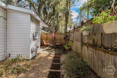 10 Longview Bluff Dr E, Savannah, GA 31419 - photo 5