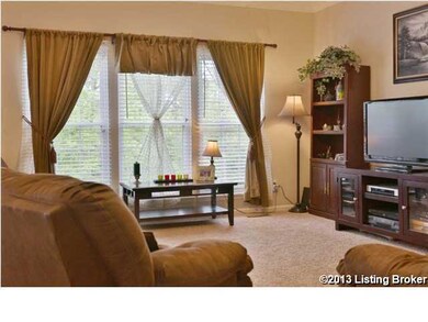 8501 Missionary Ct, Louisville, KY 40291 - photo 3