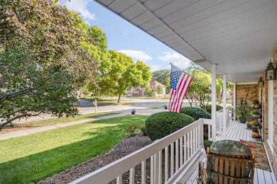 1120 Colgate Ct, Naperville, IL 60565 - photo 4