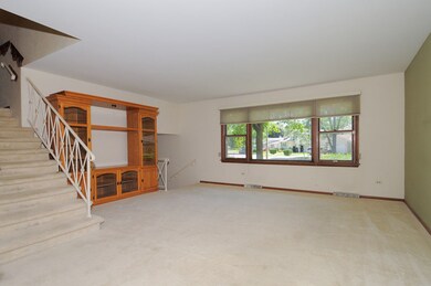 2645 Roberts Ave, Waukegan, IL 60087 - photo 3