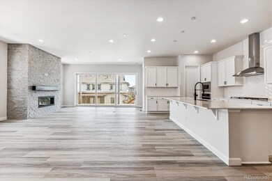 7232 S Waterloo Way, Aurora, CO 80016 - photo 4