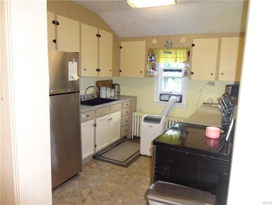 243 W Fairview St, Bethlehem, PA 18018 - photo 7