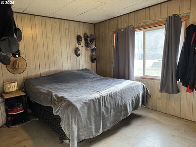 294 Bennett Ln, Blodgett, OR 97326 - photo 6