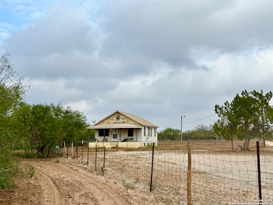 2713 Fm 716, Premont, TX 78375 - photo 2