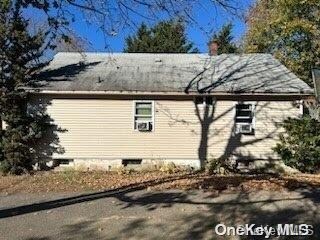 132 S 7th St, Lindenhurst, NY 11757 - photo 4