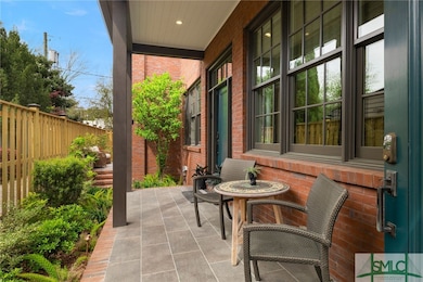 Entry Patio