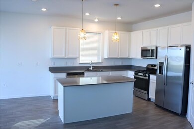 34558 Shellback St, Leesburg, FL 34788 - photo 3