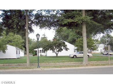 411 2nd St, West Point, VA 23181 - photo 5