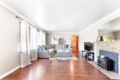 06-Living Area