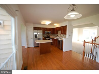 42 N Savanna Dr, Pottstown, PA 19465 - photo 3