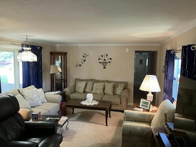 275 Pine View Way unit 88-275, Spotswood, NJ 08884 - photo 2