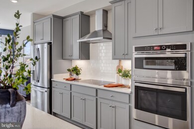 1006 Swallowtail Ln, Manassas, VA 20110 - photo 7