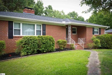 105 Greenbriar Dr, Simpsonville, SC 29680 - photo 3