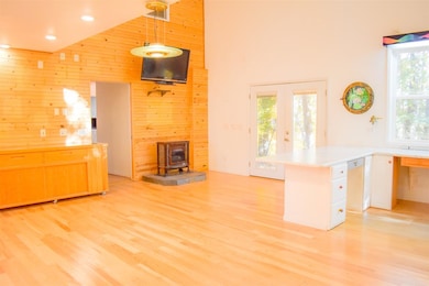 408 E Pine St, Boyne City, MI 49712 - photo 2