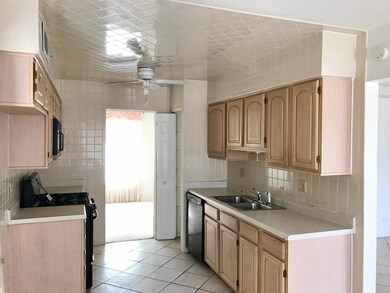 1416 Pintoresco Dr, El Paso, TX 79935 - photo 4