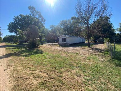 81 Hummingbird Ln, Sadler, TX 76264 - photo 2