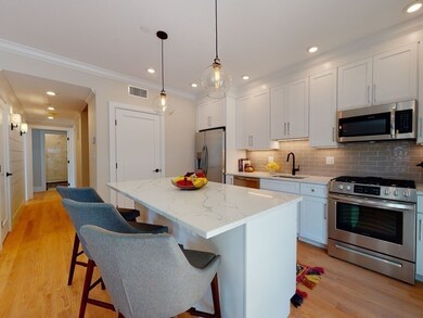 315 College Farm Rd unit 4, Waltham, MA 02451 - photo 2