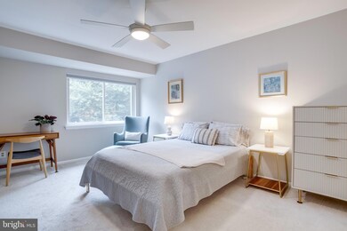 11710 Decade Ct, Reston, VA 20191 - photo 7