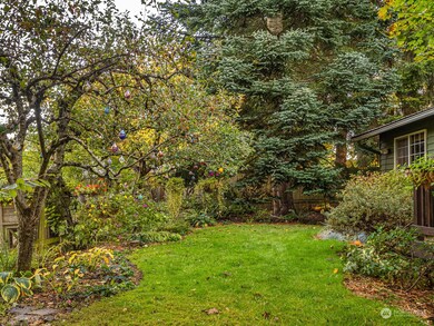 21425 Damson Rd, Bothell, WA 98021 - photo 4