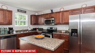 118 Harvest Pointe Dr unit 7, Statesville, NC 28677 - photo 3