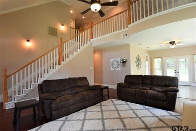 215 Cambridge Rd, Tyler, TX 75703 - photo 3