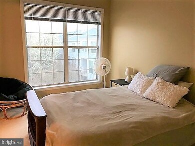 1819 Kenwood Ave unit 304, Alexandria, VA 22302 - photo 7