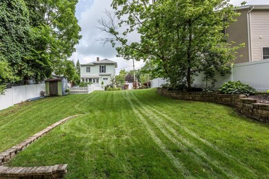 307 W Central Ave 053