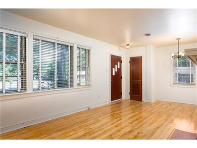 LARGE LIVING AREA