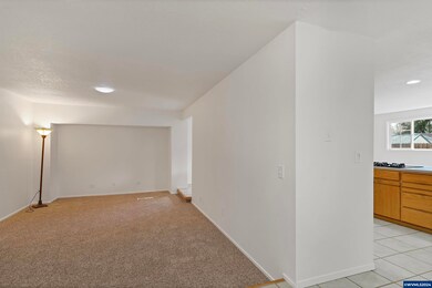 4444 18th Ave NE, Keizer, OR 97303 - photo 6