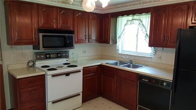 Nice equipped Kitchen with all appliances