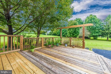 1102 Rosemont Dr, Knoxville, MD 21758 - photo 5