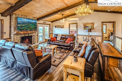 128 Hawthorn Rd, Beech Mountain, NC 28604 - photo 3