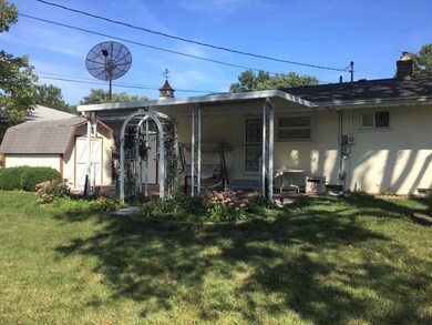 Welcome to 5583 N. Meadows Blvd!