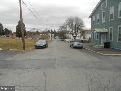 221 E Mifflin St, Orwigsburg, PA 17961 - photo 5