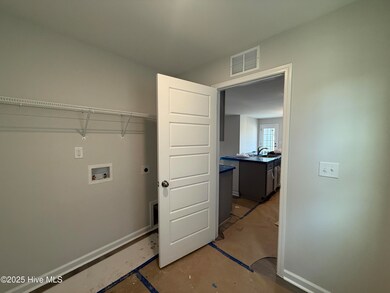 13 E Emily Gardens Dr, Selma, NC 27576 - photo 4