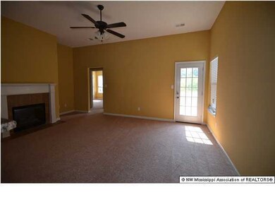 7080 Crape Myrtle Dr, Olive Branch, MS 38654 - photo 3