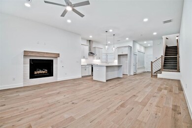 502 W Persimmon St, Rogers, AR 72756 - photo 3