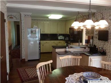 30 Rosslyn Ct, Little Silver, NJ 07739 - photo 5