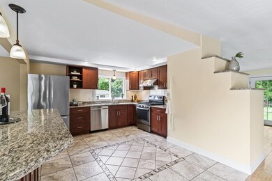 18 Daniels Rd, Framingham, MA 01701 - photo 6