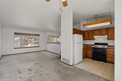 10-Dining and Kitchen