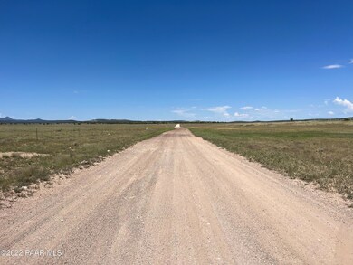 S2 90 Lowe Ranch Rd, Ash Fork, AZ 86320 - photo 6