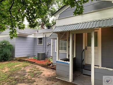 827 Burma Rd, Wake Village, TX 75501 - photo 7