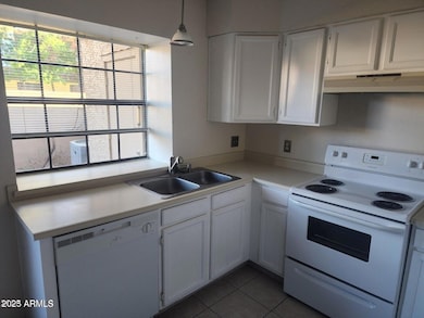 Kitchen Includes Fridge