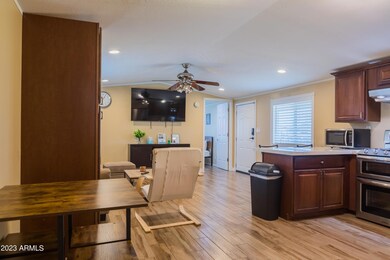 2705eJuniper-020323-012