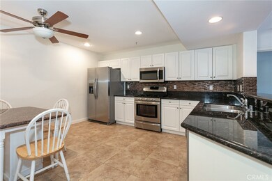 17735 Kinzie St unit 112, Northridge, CA 91325 - photo 4