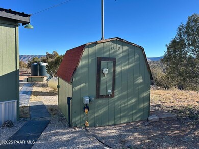 001 Basconia Ln, Seligman, AZ 86337 - photo 7