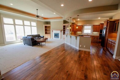 5203 SW Knudsen Rd, Topeka, KS 66610 - photo 5