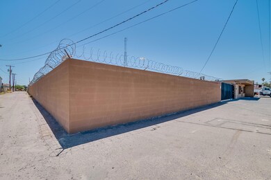 461 S Center St, Mesa, AZ 85210 - photo 3